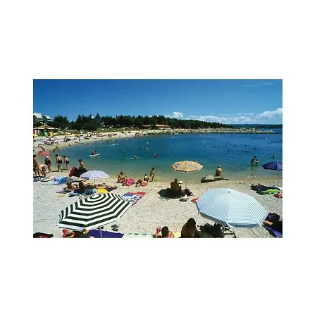 Four-bedroom Holiday In Fiorini